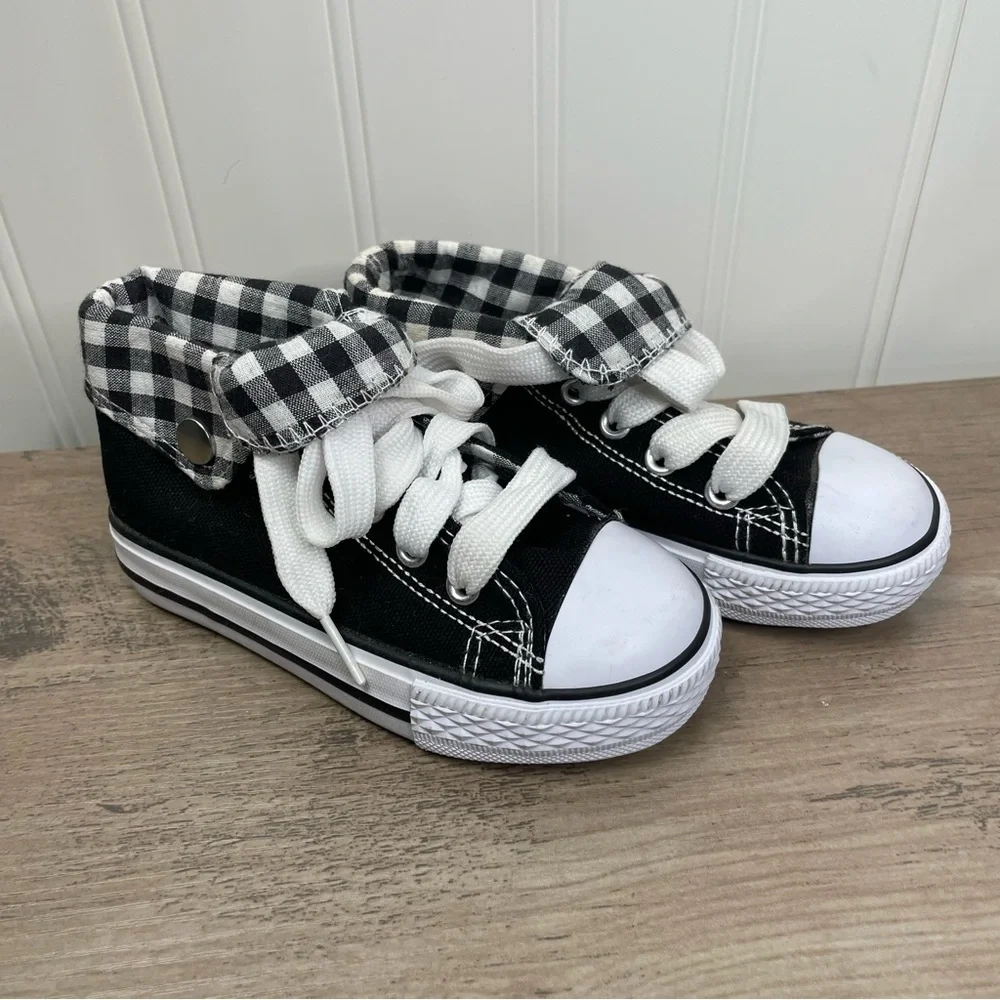 Kids sz 7 Toddler Black, White and Red Canvas Sneaker Bundle of 3 Everyday use - Picture 8 of 15